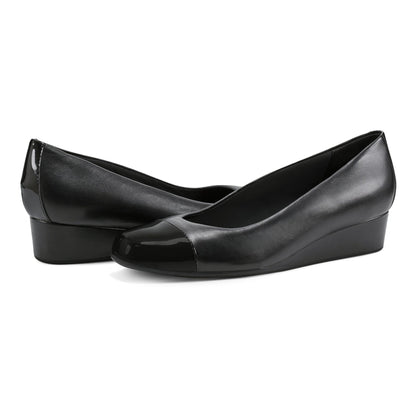 Easy Spirit Gracey Wedge Heels - Black Leather/Patent