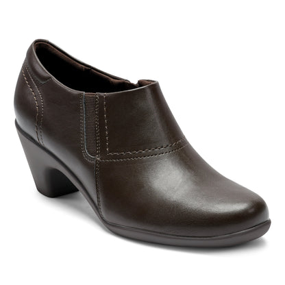 Easy Spirit Caine Round Toe Shooties - Brown
