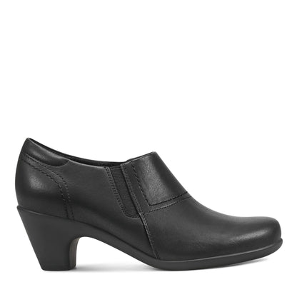 Easy Spirit Caine Round Toe Shooties - Black